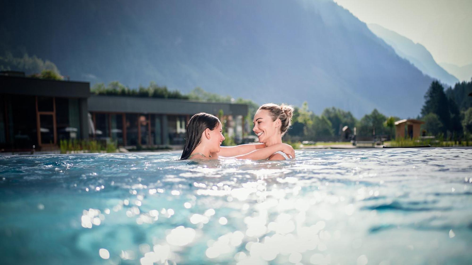 Feuerstein Nature Family Resort كولّي إيساركو المظهر الخارجي الصورة
